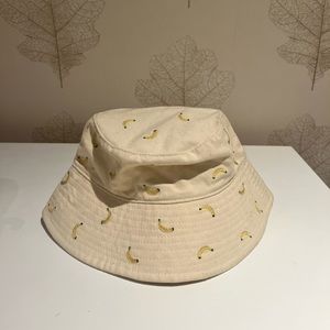 Banana bucket hat